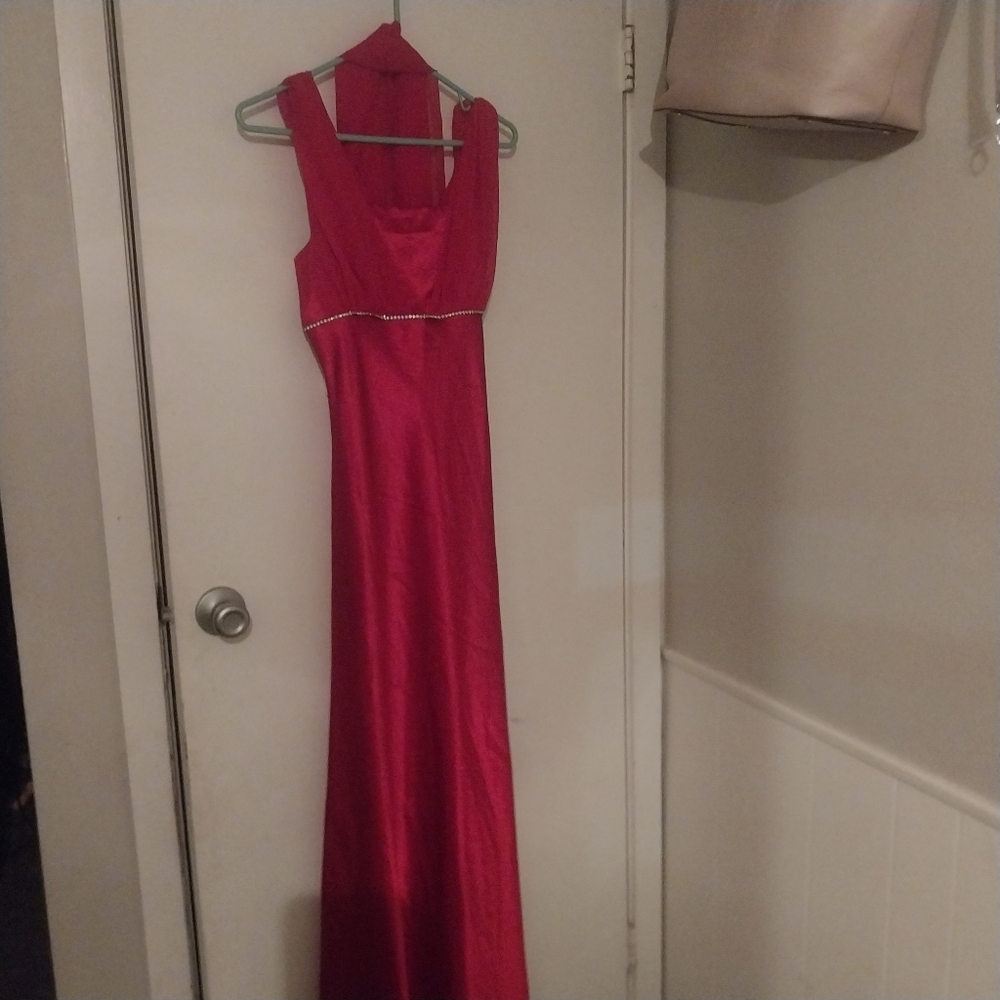 Fiesta Red Sleeveless Square Neck Gown Size s